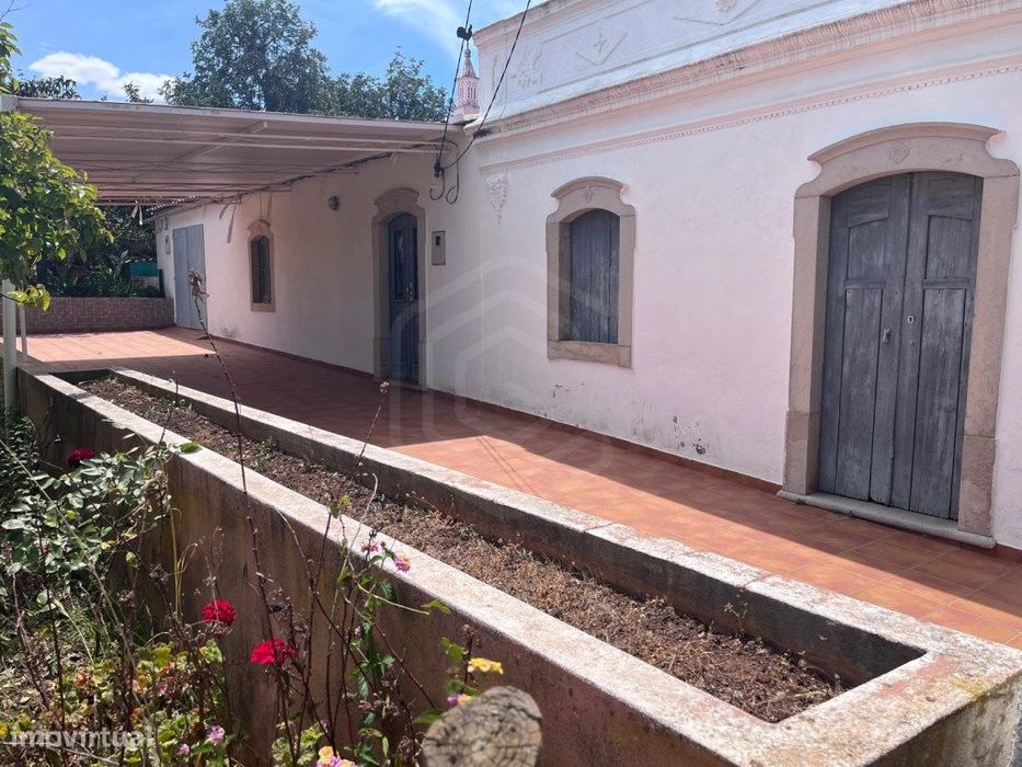 Moradia com terreno no campo em Santo Estevão, Tavira, Algarve