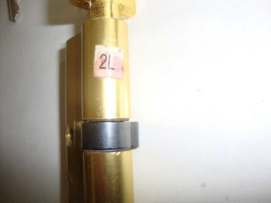 Серцевина замка с ключами