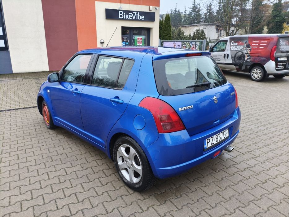 Suzuki Swift 1.3 benzyna  5 drzwi ekonomiczny klimatyzacja