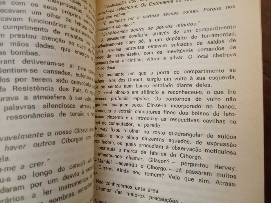 Frank Herbert - Os olhos de Heisenberg