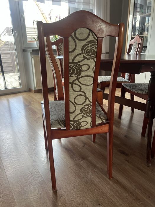 Stół rozkładany + 6 krzeseł | Komplet