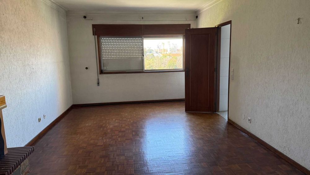 Apartamento T4 Duplex | Excelente oportunidade em Santa Marinha