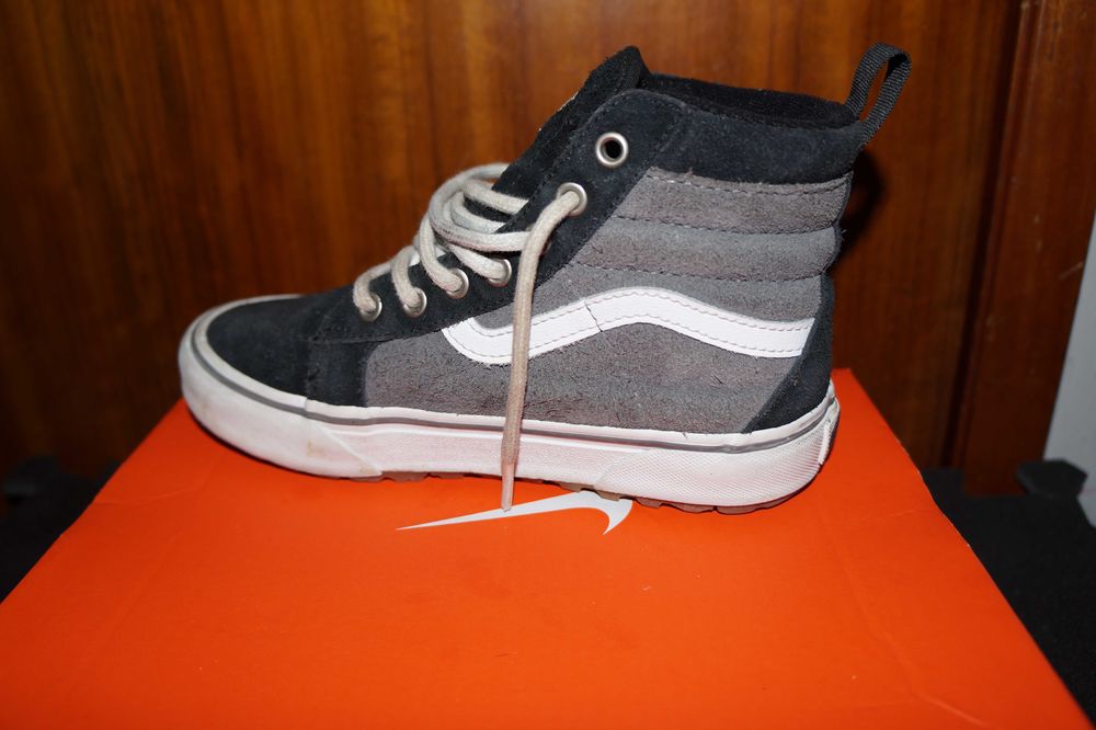 Ténis Vans criança 32:  1 euro