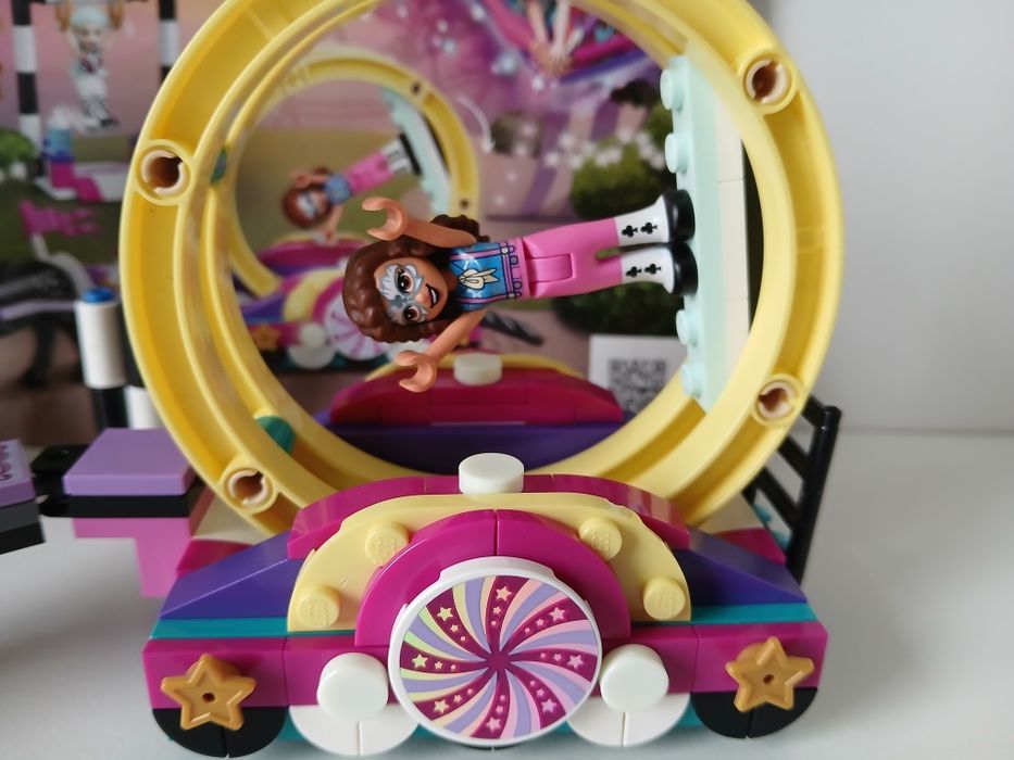 LEGO Friends 41686 - Magiczna akrobatyka