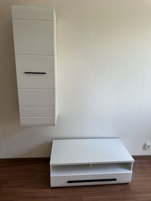meble do salonu białe
