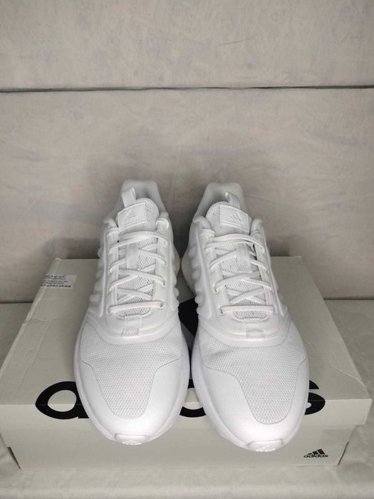 Buty marki adidas, model X_PLRPHASE