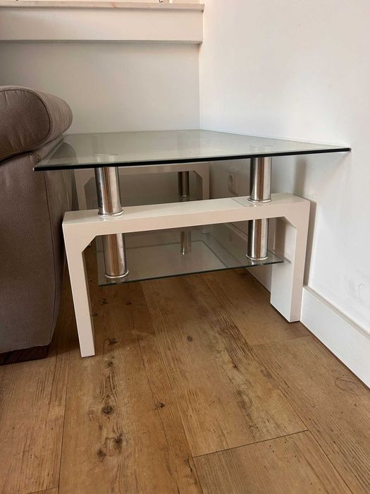 Mesa de suporte de sala