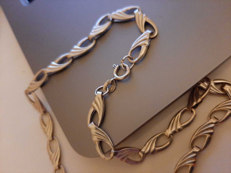 Stary srebrny naszyjnik