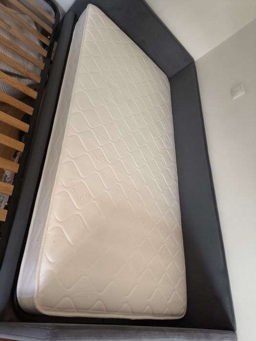 Cama solteiro com gavetão como nova