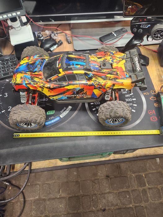 Samochód zdalnie sterowany Traxass 4x4VXL profesjonalny zestaw+100km/h