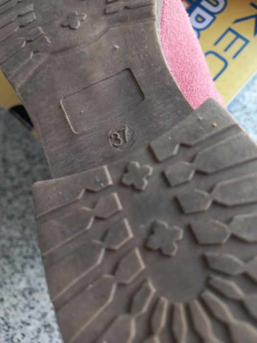 Botas de verão 37,em muito bom estado.