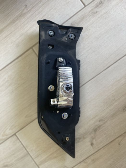 Продам задні фонарі Хонда СРВ гібрид 2021