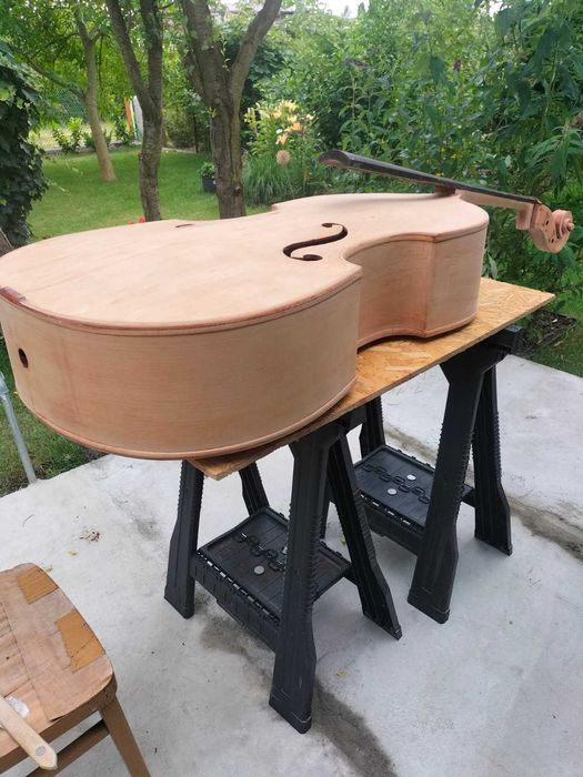 Kontrabas 3/4 Musima z filharmonii Lwowskiej.