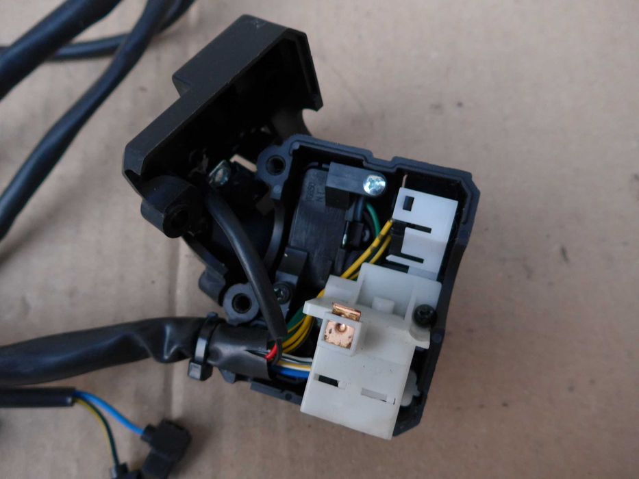 Yamaha yzf R1 '15r+ PRZEŁĄCZNIK lewy kierownicy