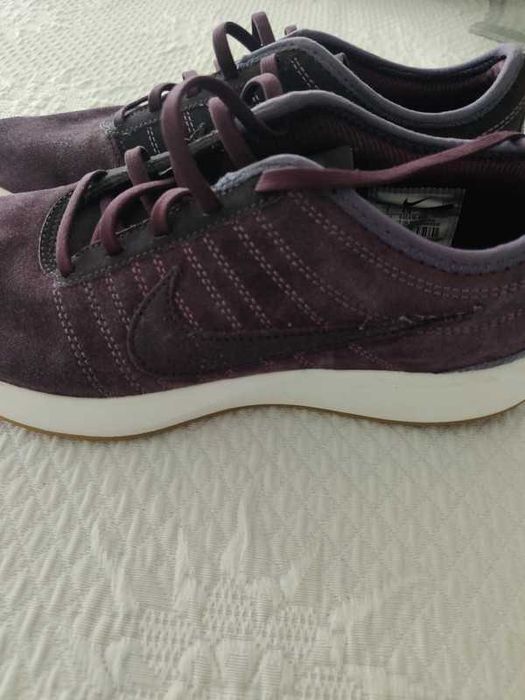 Sapatilhas NIKE novas