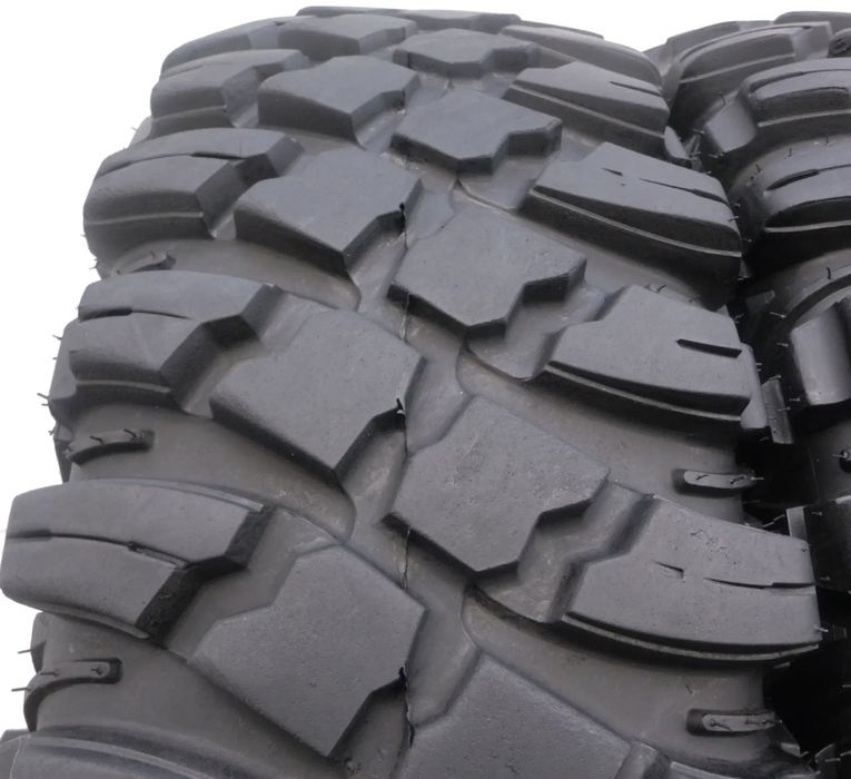 Шини 265/65 R17 , резина на джип майже нові