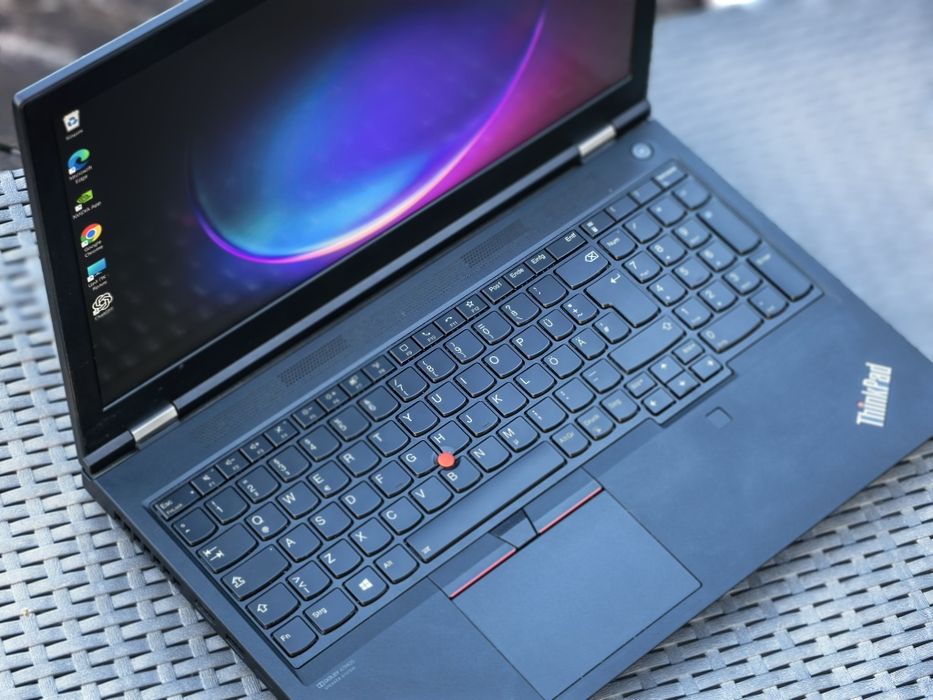 Ноутбук Lenovo ThinkPad P15 Gen 1 i9-10885H 32 ГБ 1 ТБ 15.6  FHD Win11