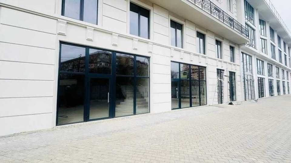 Фасадное помещение, коммерция в новом ЖК на Люстдорфской дороге