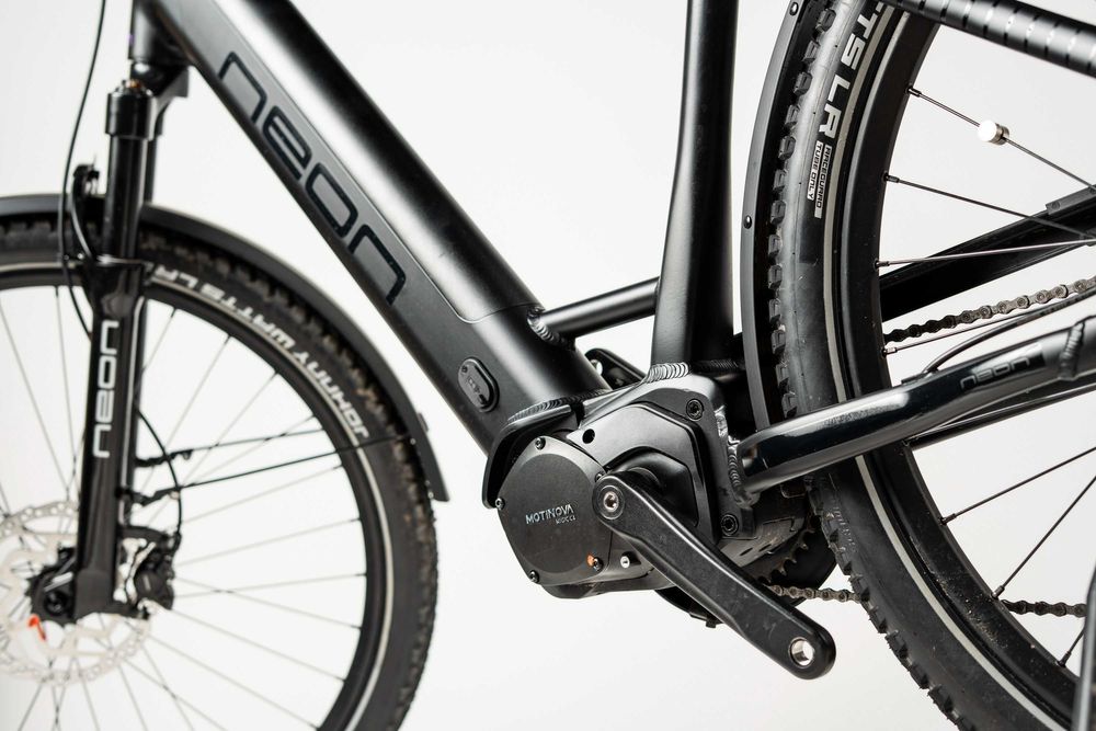 Rower Elektryczny SUV NEON BIKES SUMMIT CM 2.0 STEPTROUGH-Active Zone