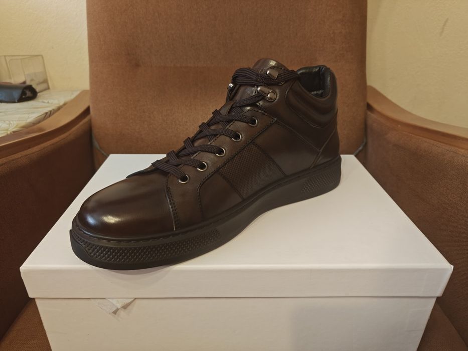 NOWE buty Wittchen 44 rozmiar męskie skórzane brazowe