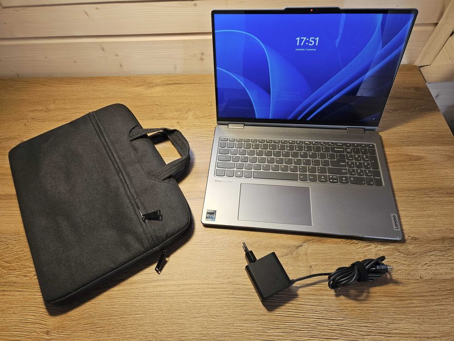Lenovo Yoga 7 i7-1360P Touch 16" 16GB 512SSD W11 - stan bardzo dobry!