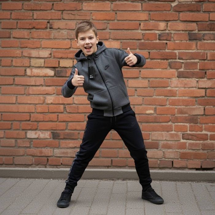 Теплий спортивний костюм Найк на флісі теплый костюм флис 
Відмінна я