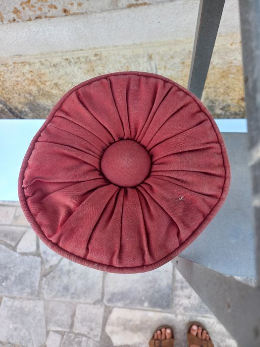 Rolo almofadado para cama ou sofá