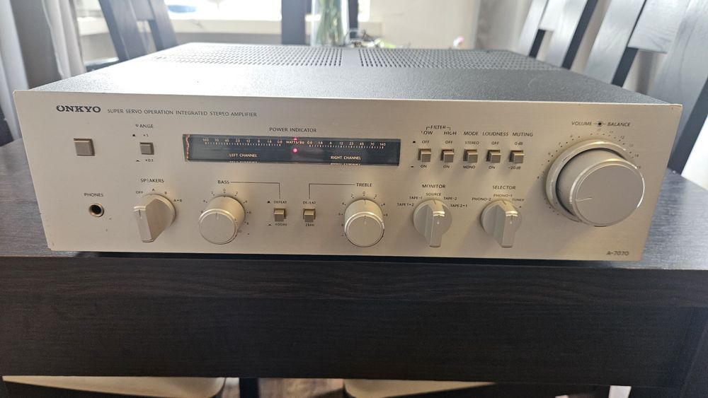 Onkyo A-7070 - klasyczny wzmacniacz stereo