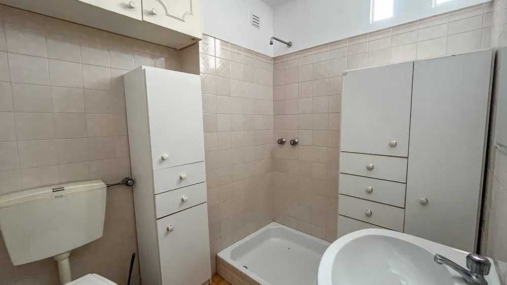 T3 Espaçoso com Elevado Potencial no Coração de Loulé