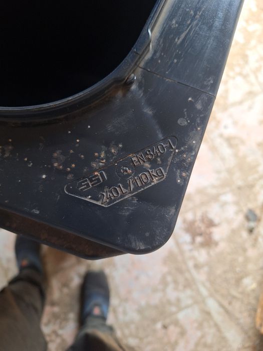 Kosze pojemniki na śmieci 240l NOWE