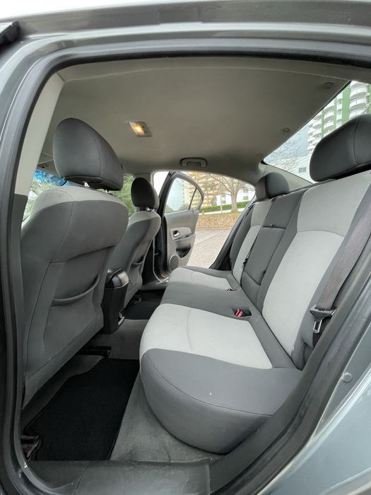 Chevrolet Cruze 1.6 - 2010