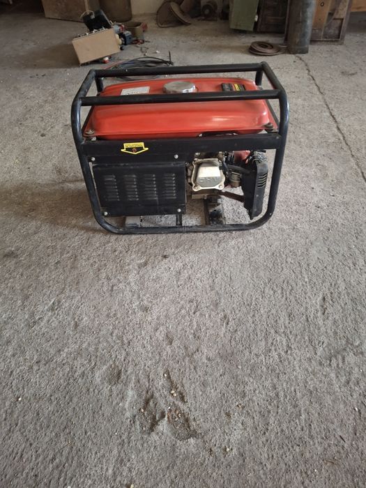 Продам Генератор Бригадир