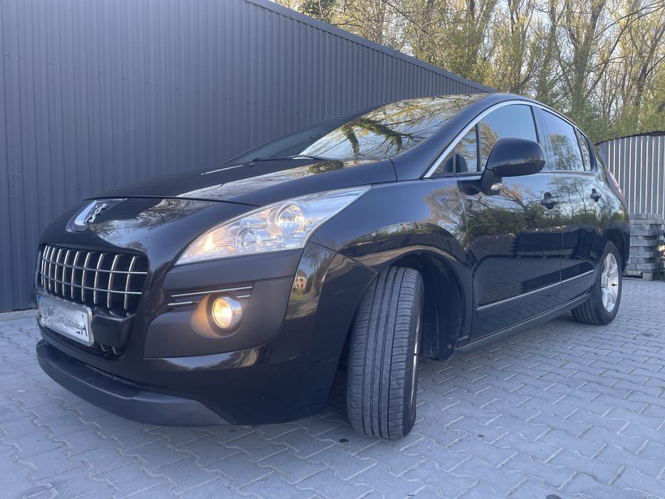 Peugeot 3008 /2010року/2.0дизель/