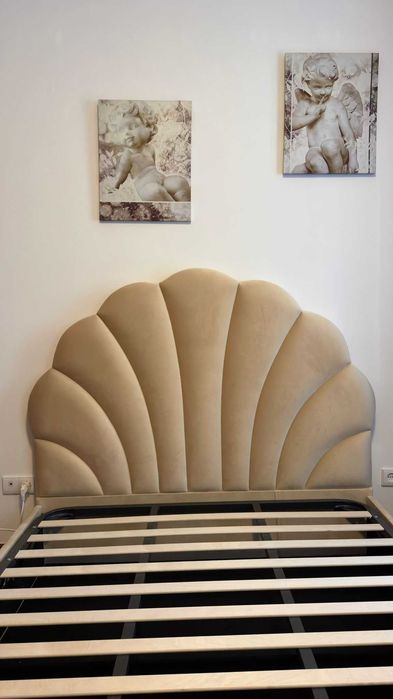 CAMA CONCHA COMPLETA , incluso estrado e colchão oferta