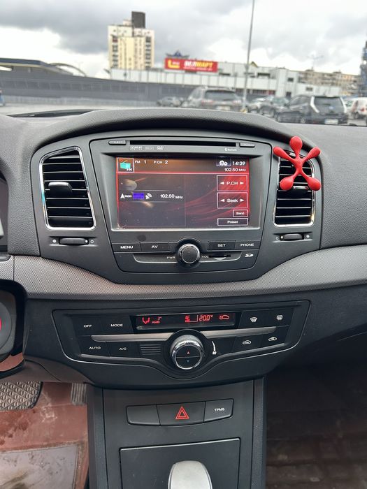 Продам автомобіль  MG 350