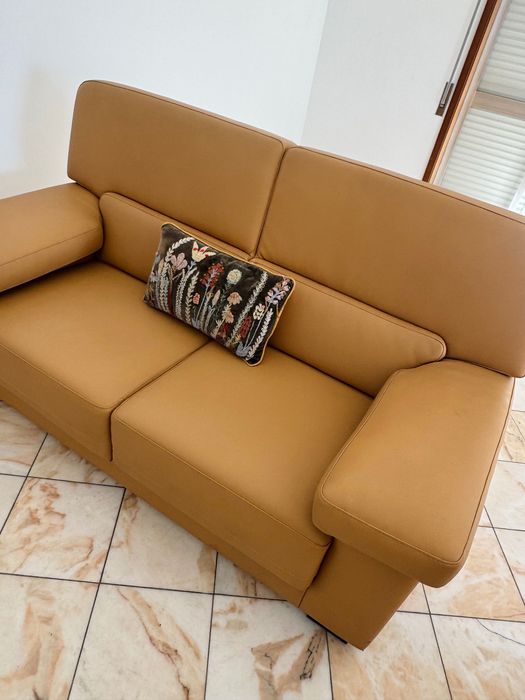 Conjunto de sofá + 2 poltronas