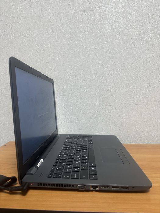 Ноутбук HP 250 G7, ідеальний стан, 8/256 гб