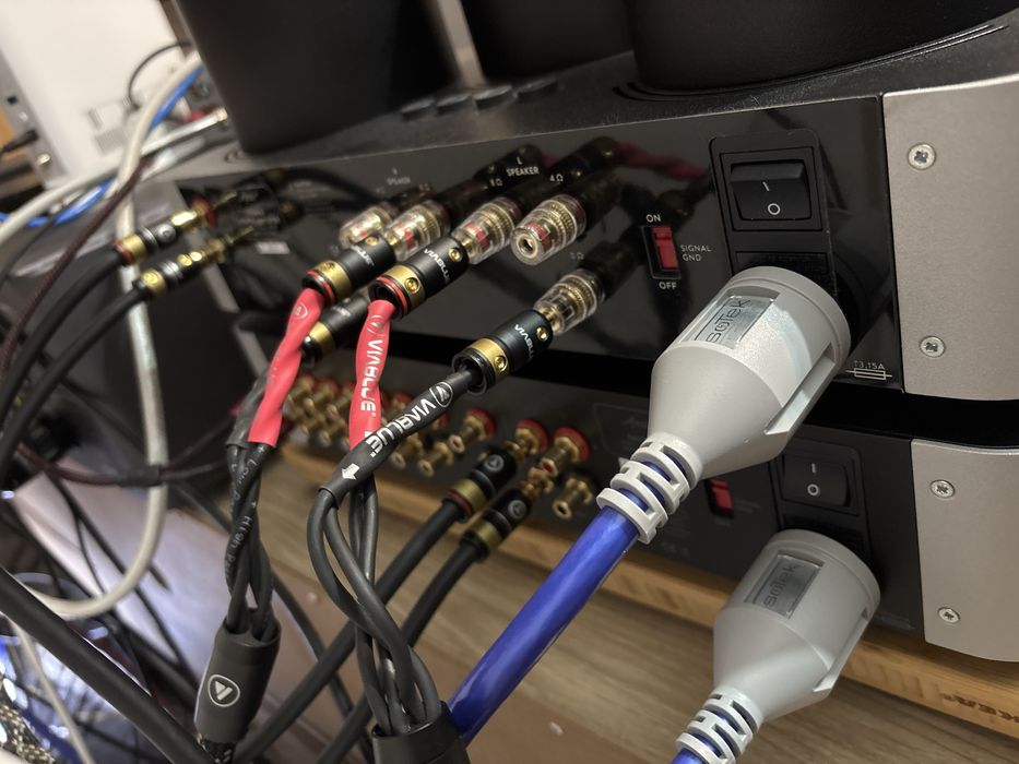 Amplificador FEZZ TITANIA  e Pre Sagita(Novos)Oportunidade!!!