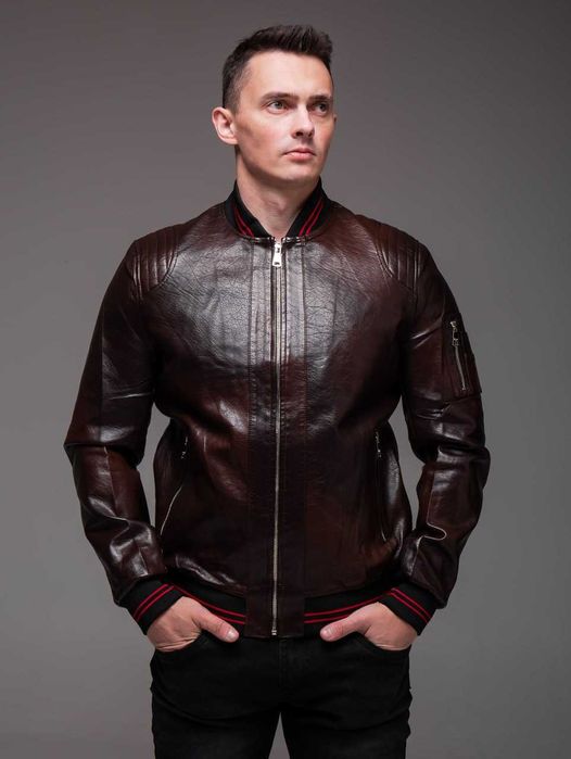 Чоловіча коричнева куртка бомбер еко-шкіра