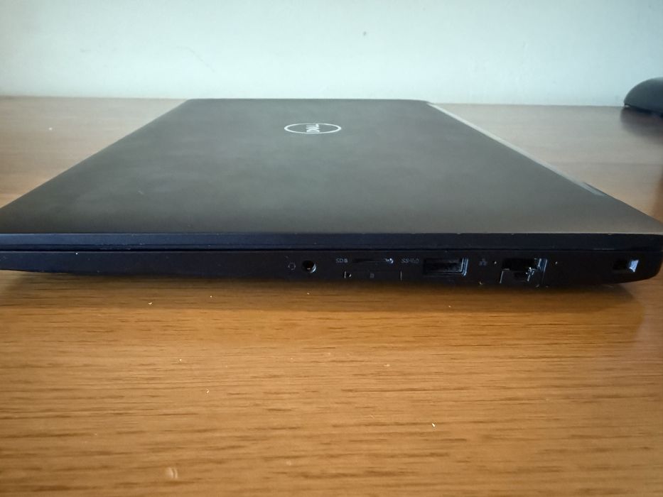 Portátil Dell Latitude 7490