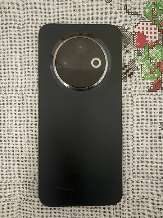 Продам телефон tehno spark 30C (kl5)