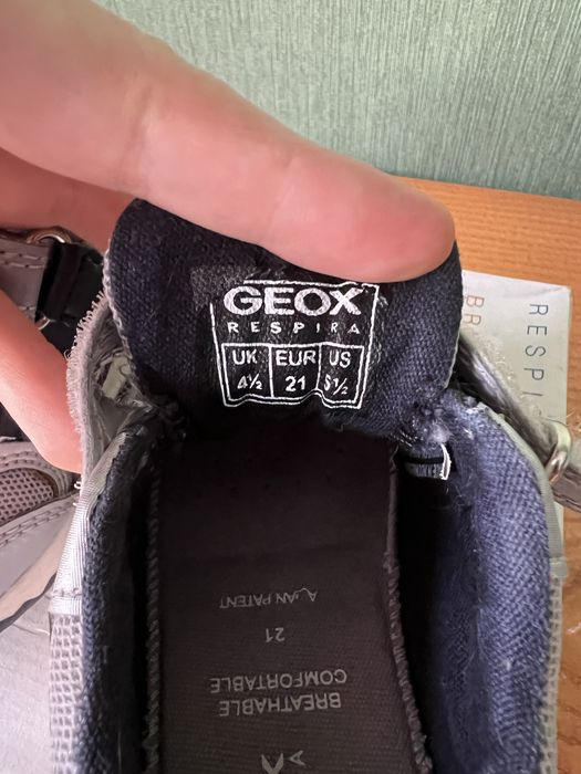 Кросівки Geox 21 розмір 14 см устілка