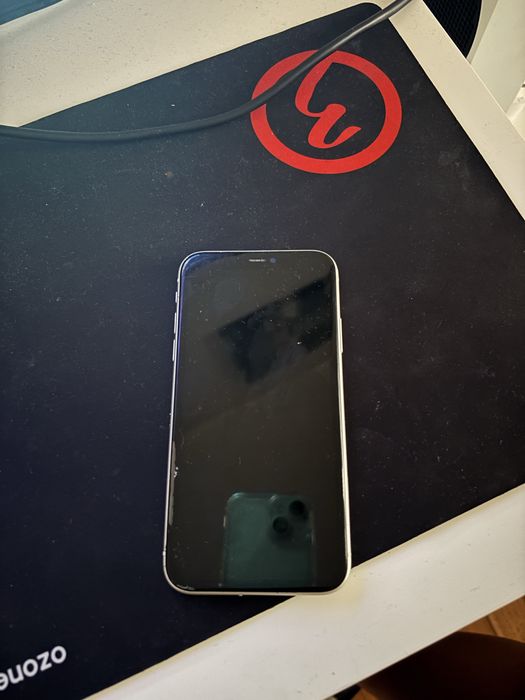 Iphone 11 pro.