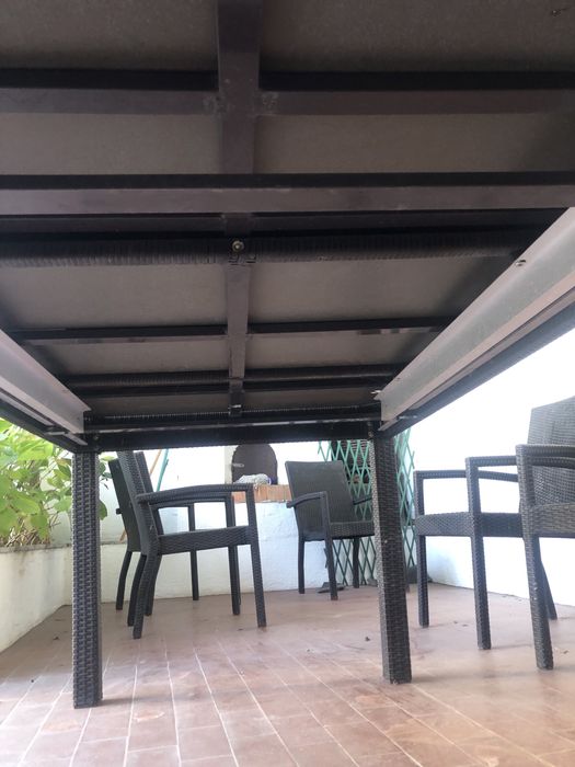 Conjunto Mesa de jardim de vidro com 8 cadeiras