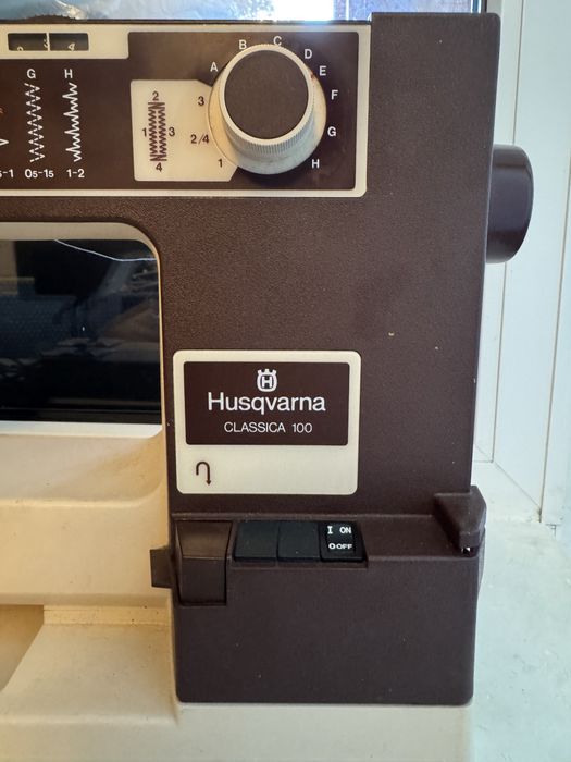 Швейная машинка Husqvarna classica 100