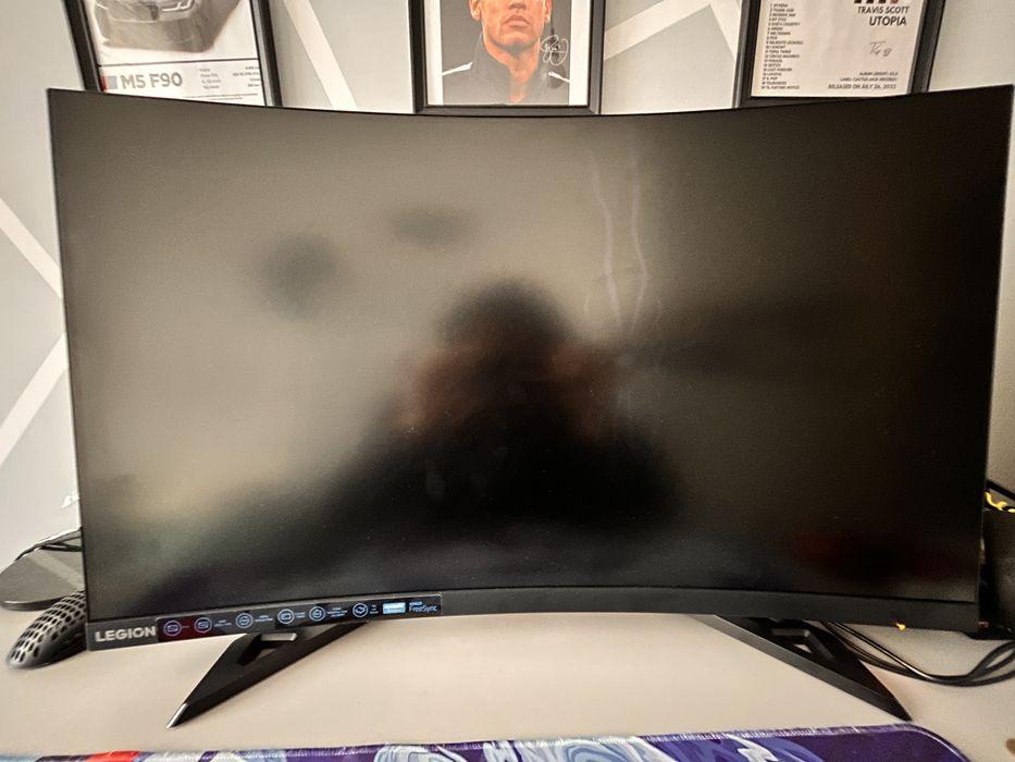 Moniotr legion R32QC-30