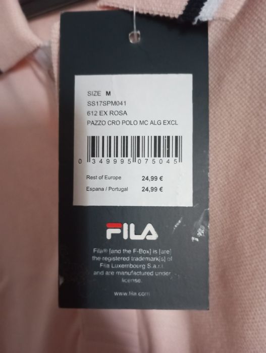 Pólo fila com etiqueta