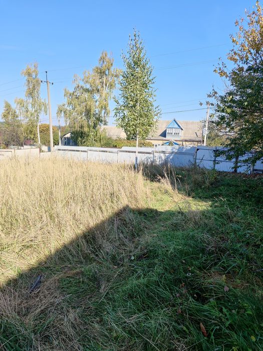 Ділянка 25 соток( під забудову і осг)Газ,електрика поруч
