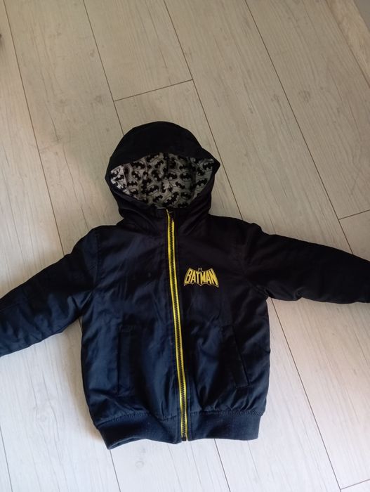 Kurtka z logo Batman ,czarna , dziecięca rozmiar 110