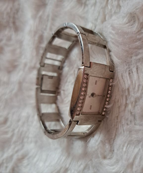 Zegarek bransoletka z cekinami Oriflame